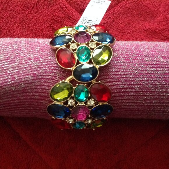 Retro Mutli-Colored Rhinestone Cuff Hinged Bracelet - Picture 4 of 7